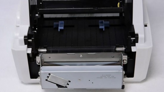 Tiskárny čárových kódů s automatickým řezačem: efektivní řezání pro zvýšení produkce